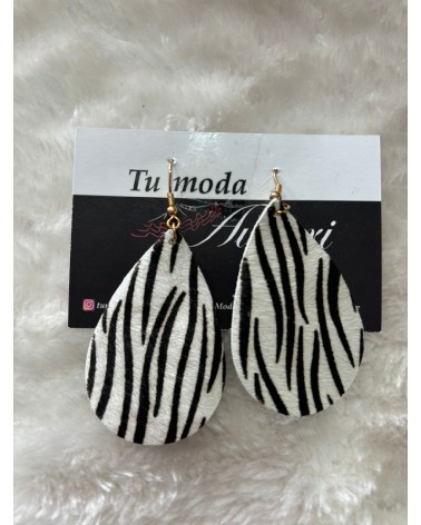 3137 Blanco Pendientes Cebrado