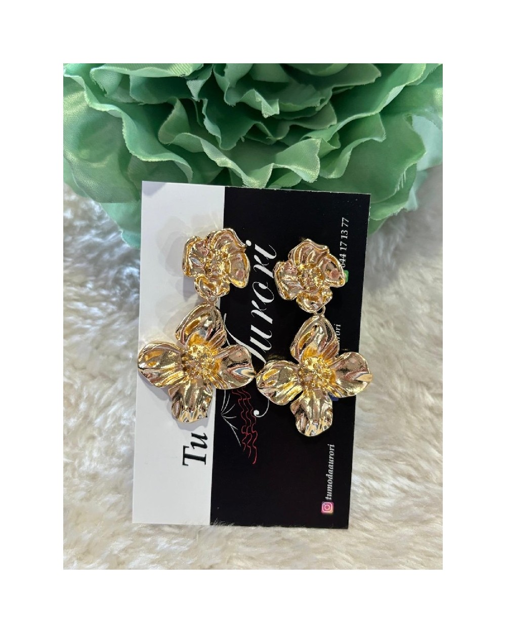 3536 Dorado Pendientes Snug