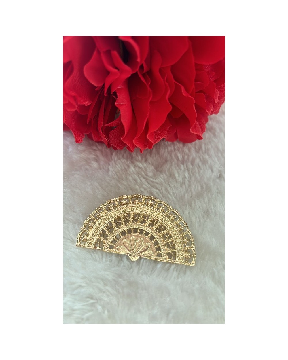 3837 Dorado Broche Abanicate