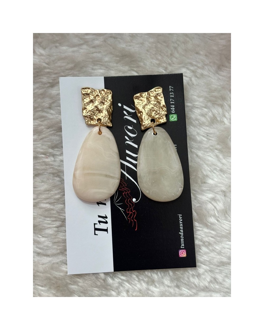 4320 Beige Pendientes Remolino