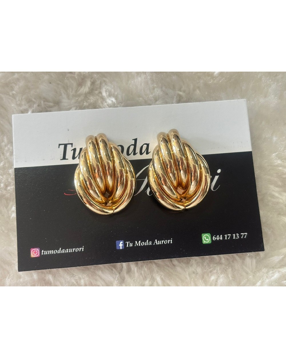 4408 Dorado Pendientes Piti