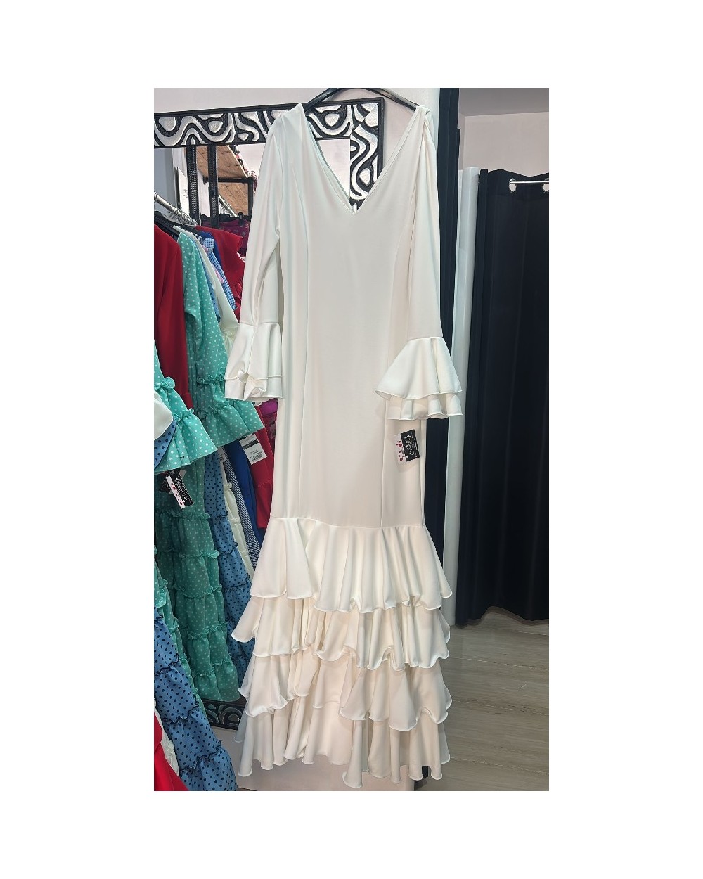 5097 Blanco Vestido Carla Flamenca