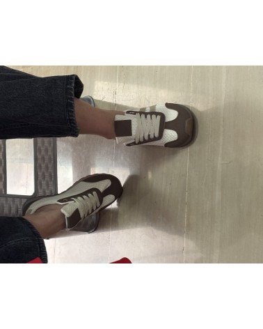 5196  Chocolate Deportivas JY1