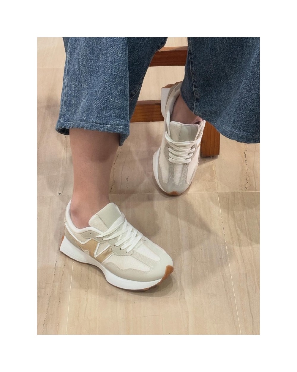 5231 Beige Deportivas LHD