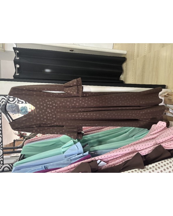 5243  Chocolate Vestido Cortes Flamenca