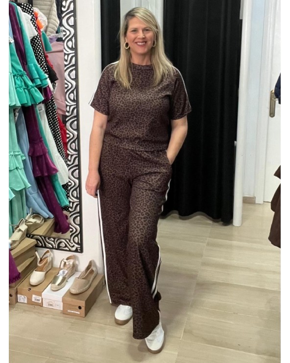 5298  Chocolate Conjunto Print