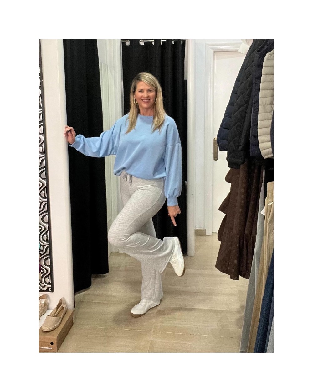 5303 Celeste Sudadera Basicona